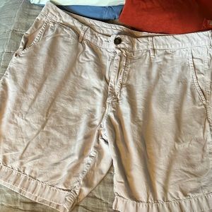 Faherty Shorts, 35 waist, khaki